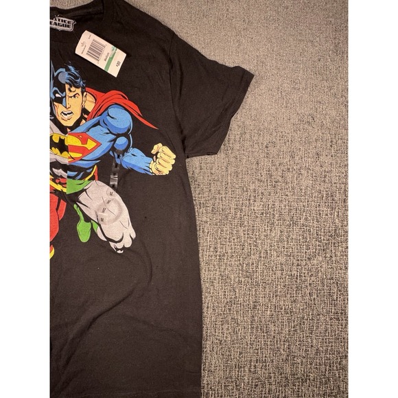 Justice League T Shirt Mens M 4 Part Batman Superman Flash Green Lantern Image - Picture 2 of 5